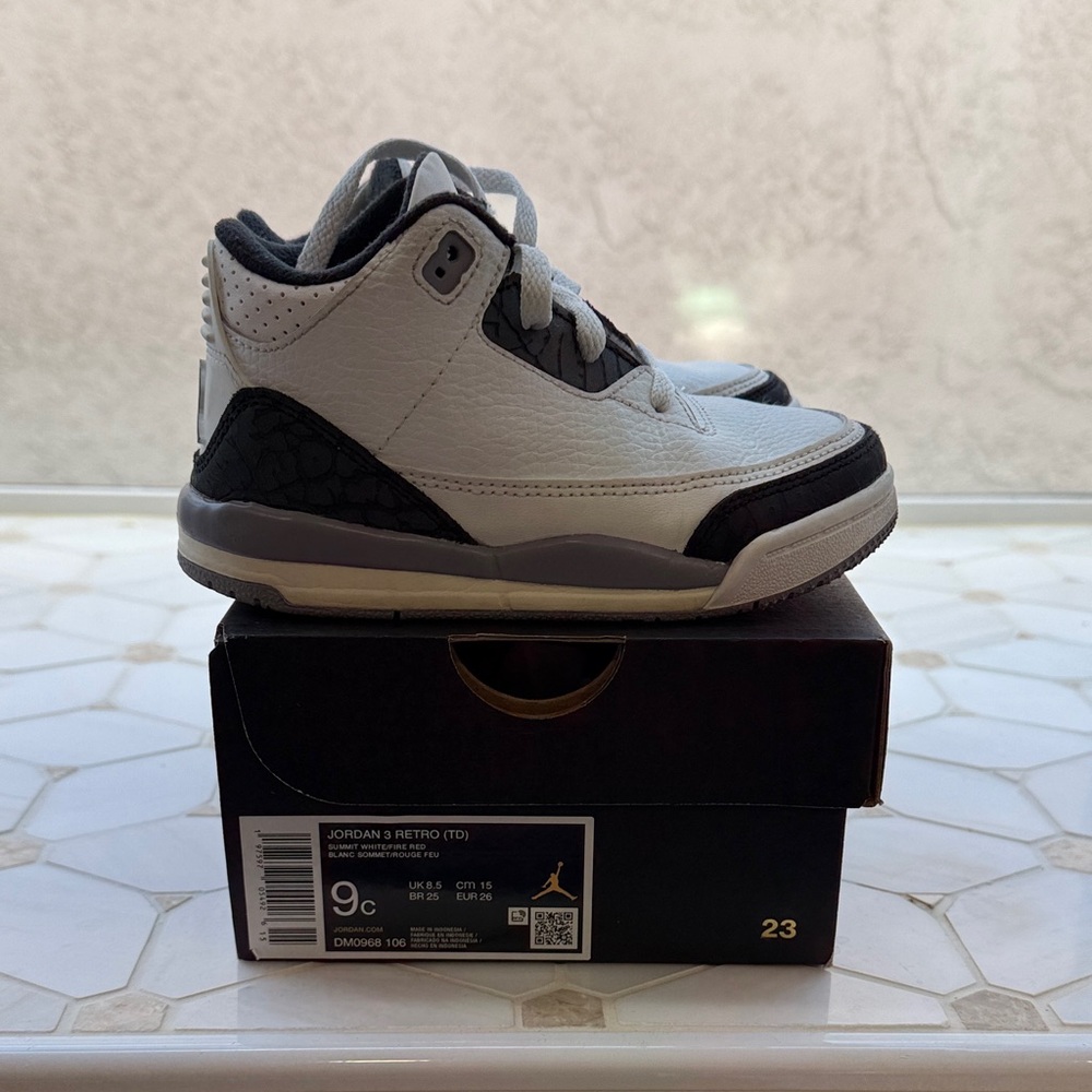 Jordan 3 Retro White Cement 9c Toddler Kids